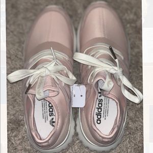 blush pink adidas tennis shoes